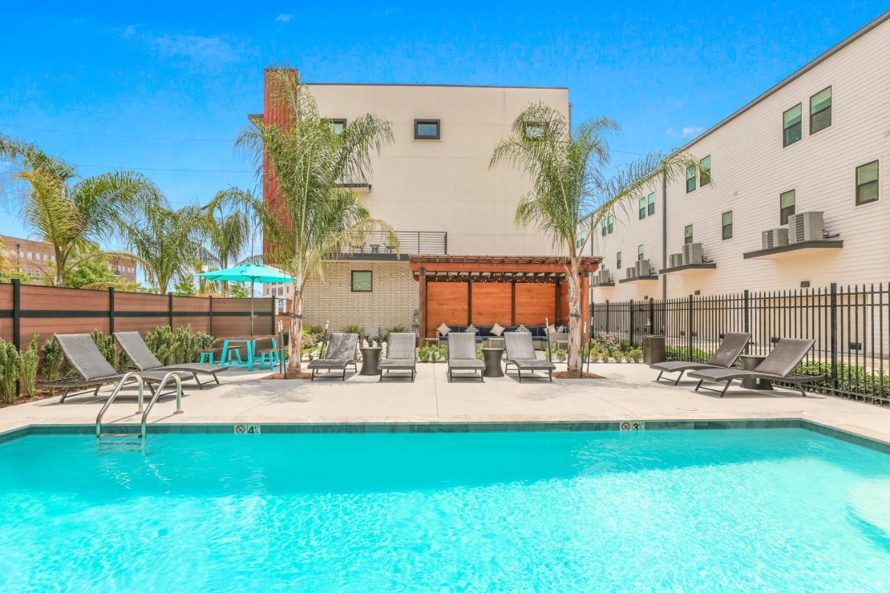 Stunning Townhouse With Amenities Villa New Orleans Exterior photo