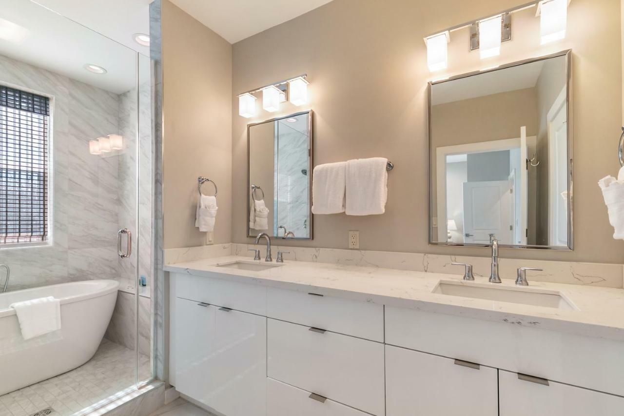 Stunning Townhouse With Amenities Villa New Orleans Exterior photo
