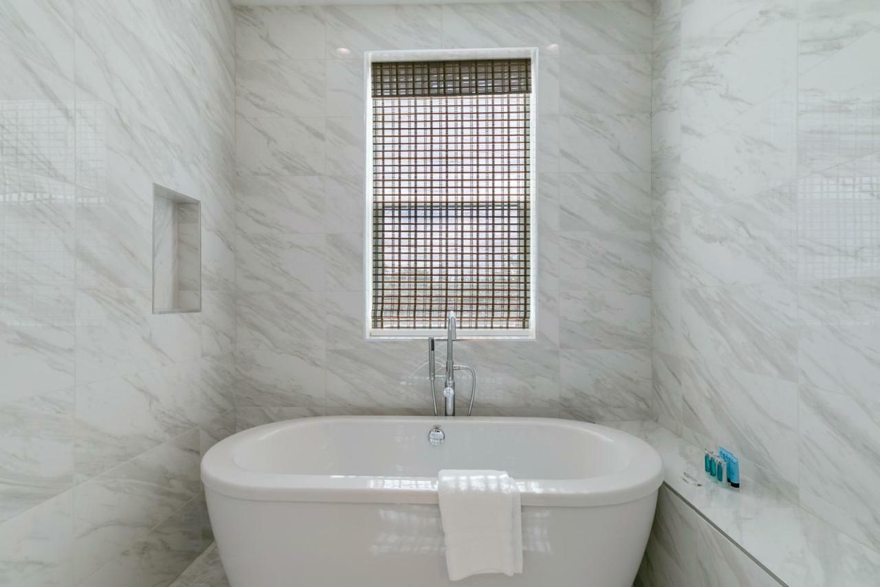 Stunning Townhouse With Amenities Villa New Orleans Exterior photo