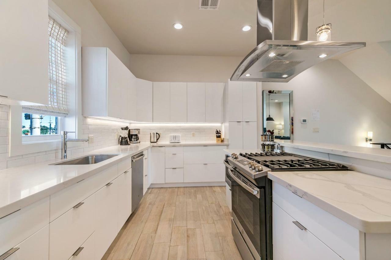 Stunning Townhouse With Amenities Villa New Orleans Exterior photo